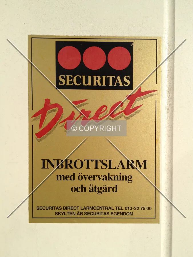 Inbrottslarm - Security note on a door