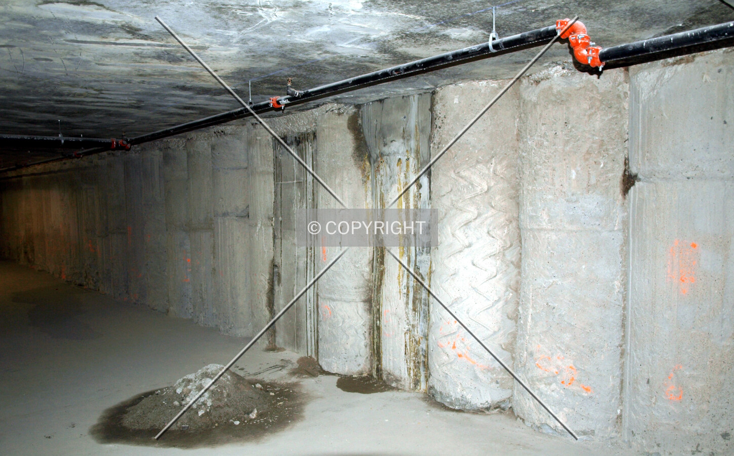 Secant pile wall on B5 level