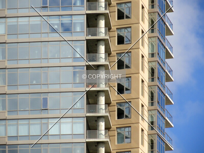 Photo 445-701-935