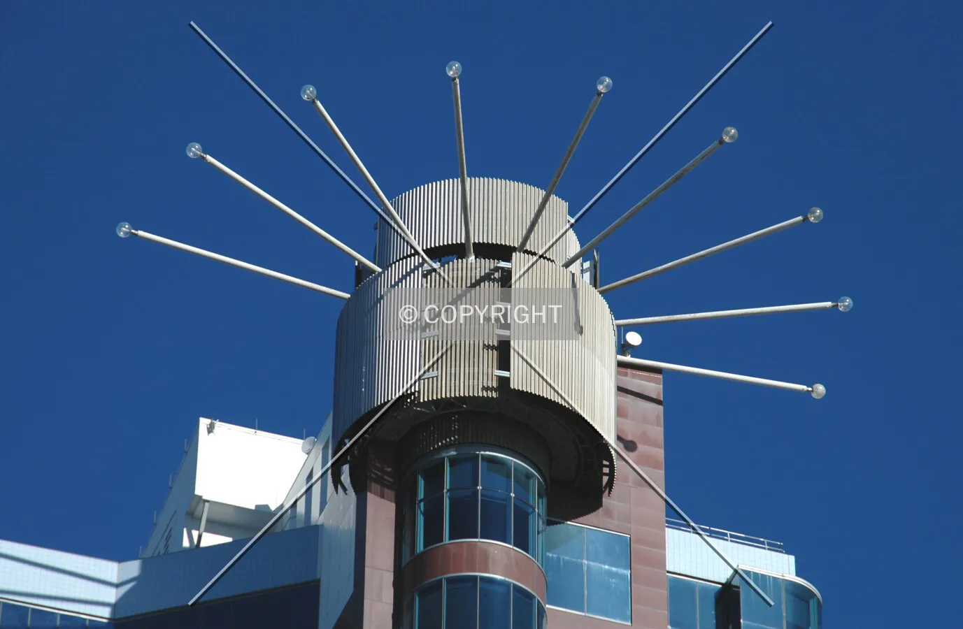 Roof feature