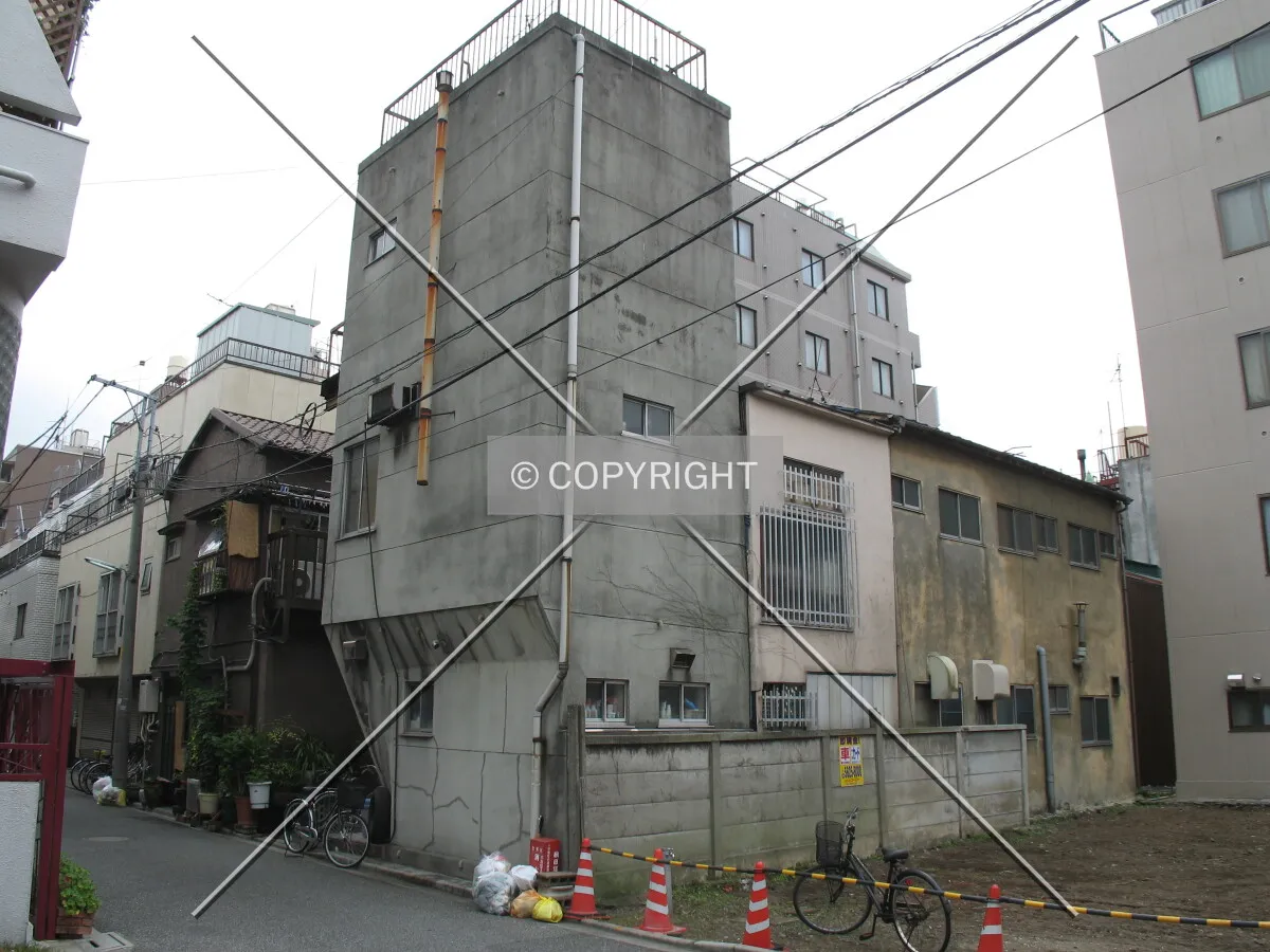 Photo 445-822-379