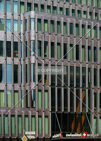 Photo 446-846-381
