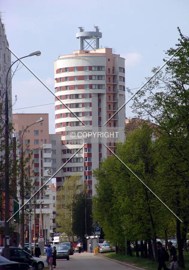 Eastern view along Prospekt Marshala Zhukova