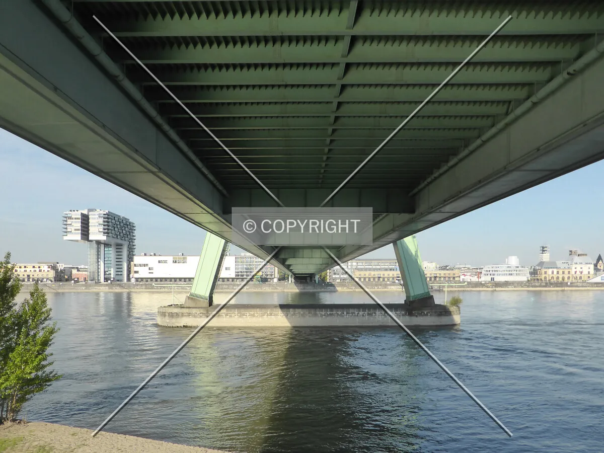 Under the Severins Bridge