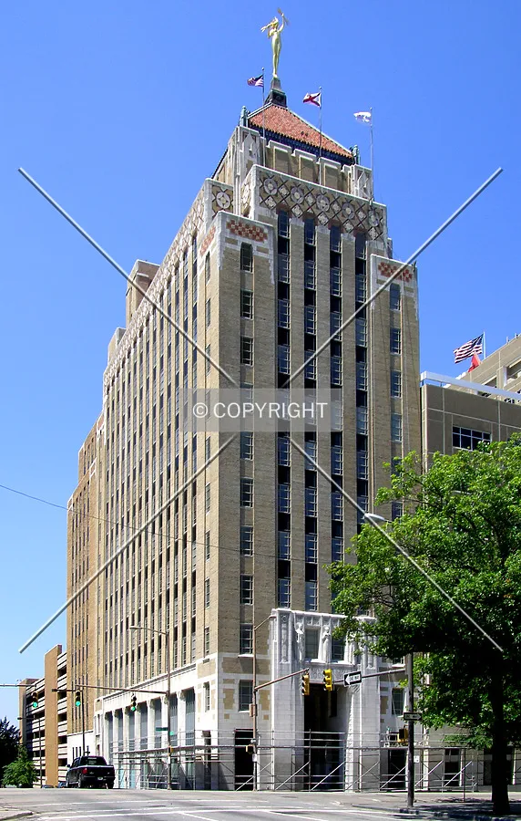 From 6th Avenue North to the northeast