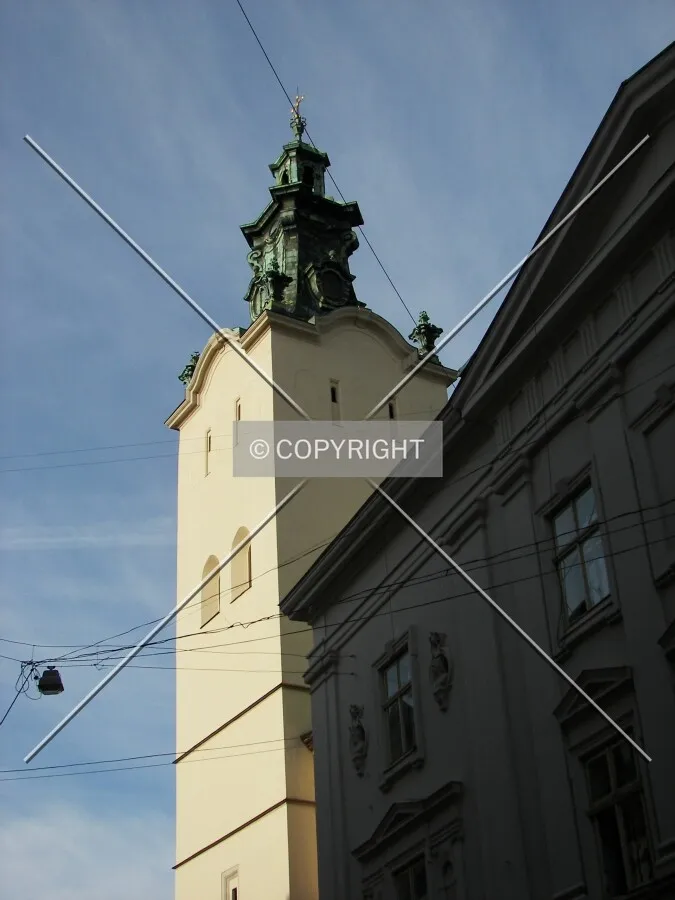 Top of the tower from Teatral'na Street