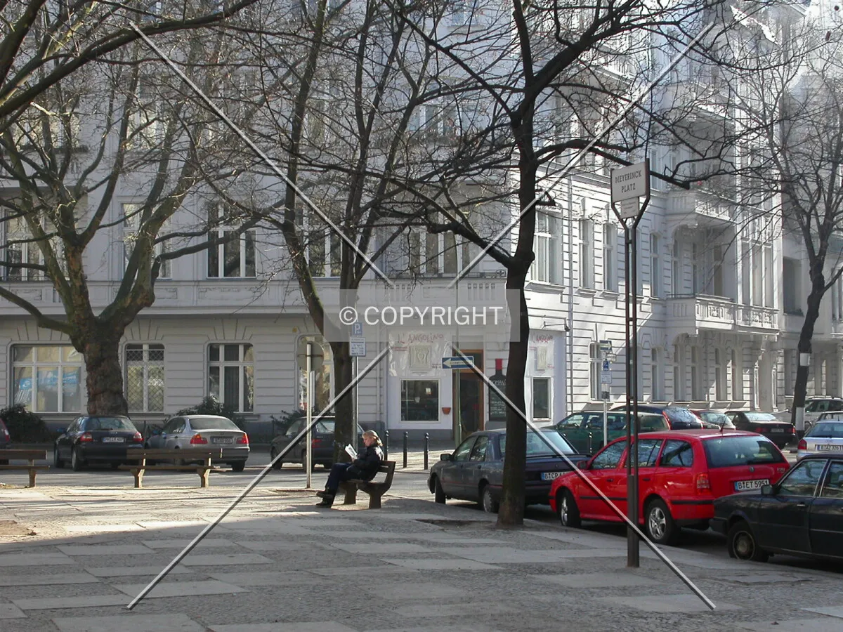 Winter scene in Mayerinck Platz, Charlottenburg