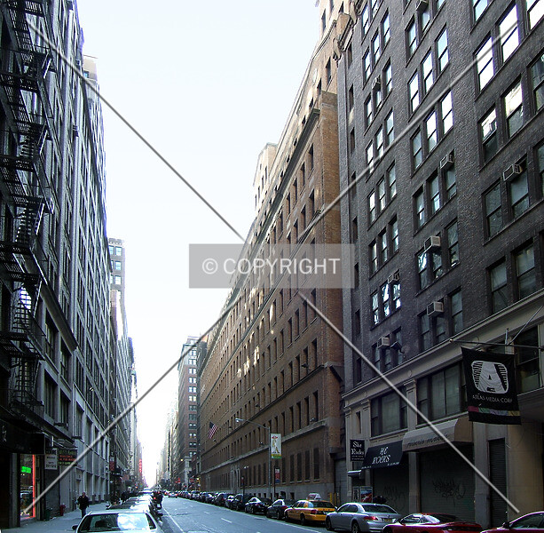 Photo 451-693-829