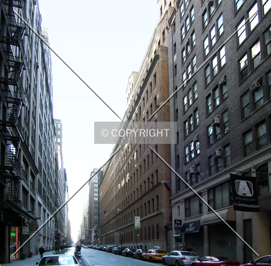 Photo 451-693-829