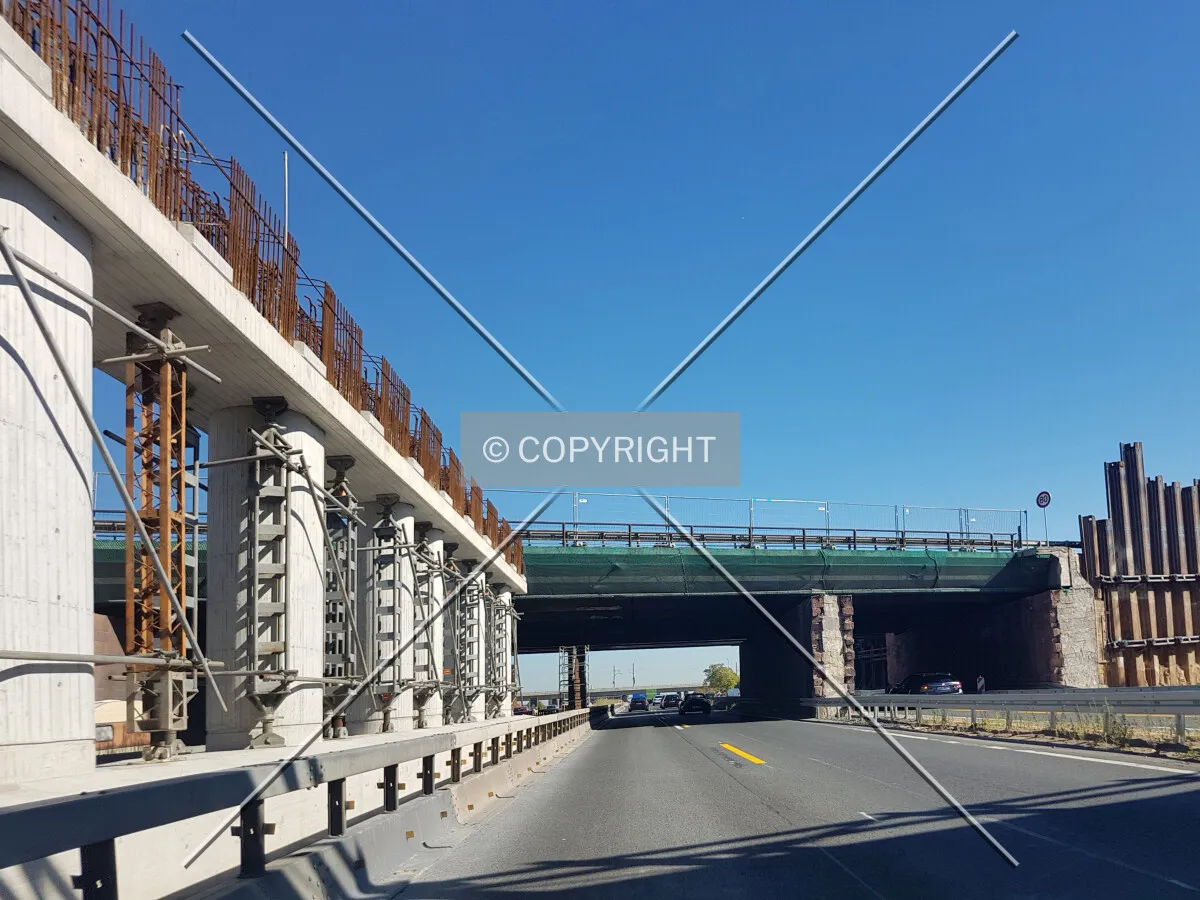 Photo 452-053-104