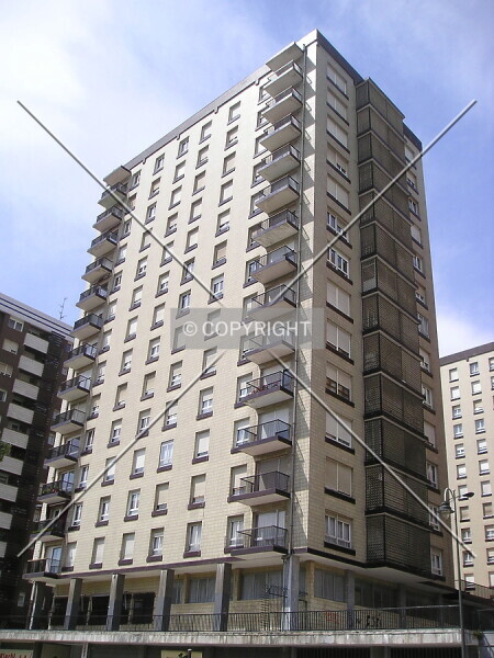 Photo 452-121-021