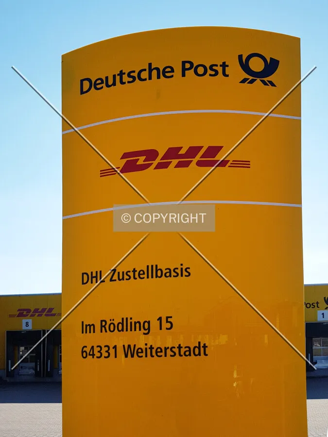 DHL Logo