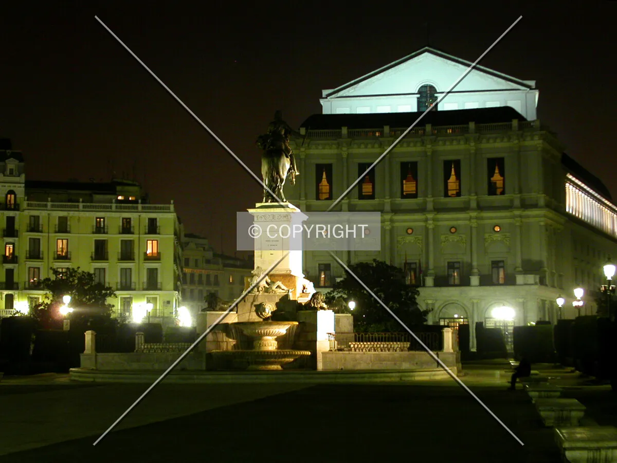 Night view of the Opera with the plaza de Oriente in front