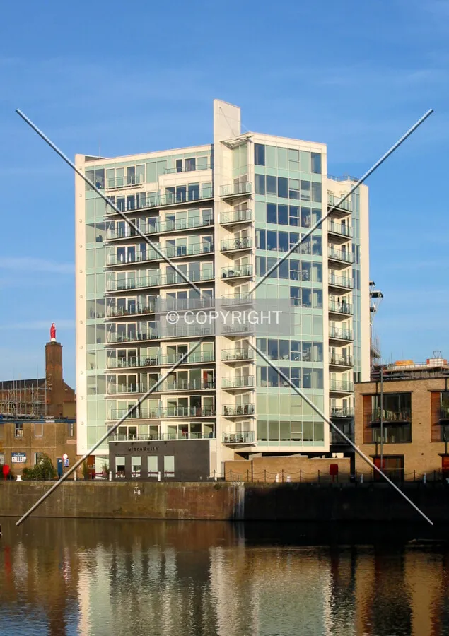 View across Limehouse Basin