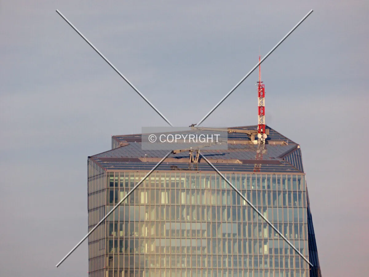 Antenna and BMUs of the European Central Bank tower