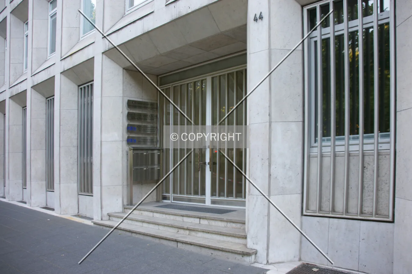 Photo 459-289-320