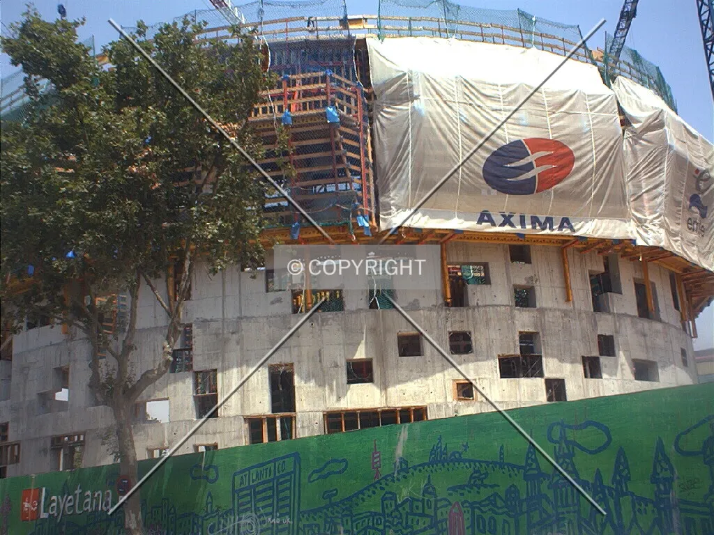 Façade structure beginning to appear