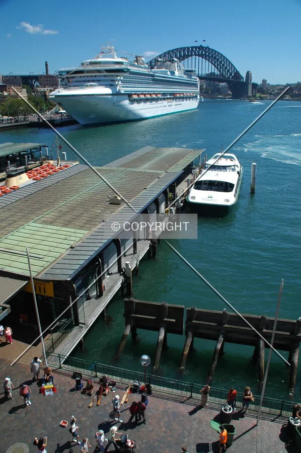 View over Pier 5 and Circular Quay