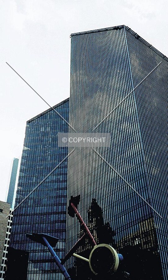 Pennzoil Place, view from outside JPMorgan Chase Tower