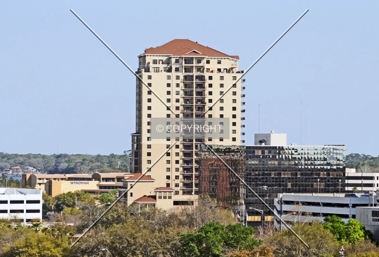 View from the west atop the Acosta Bridge