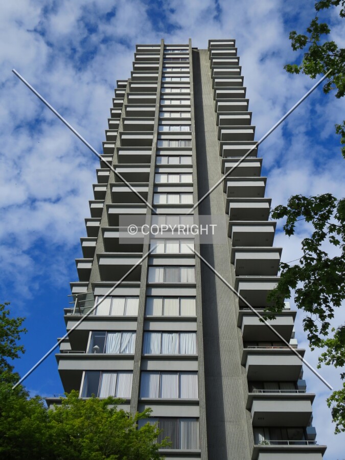 Looking up from Comox Street