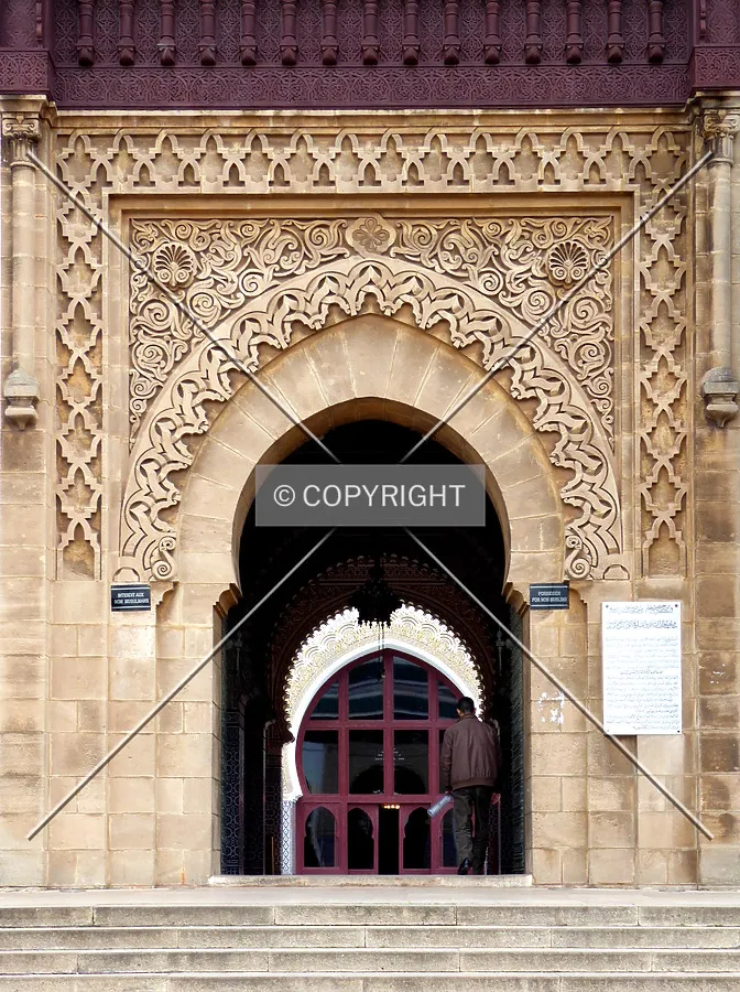 Main entrance detail
