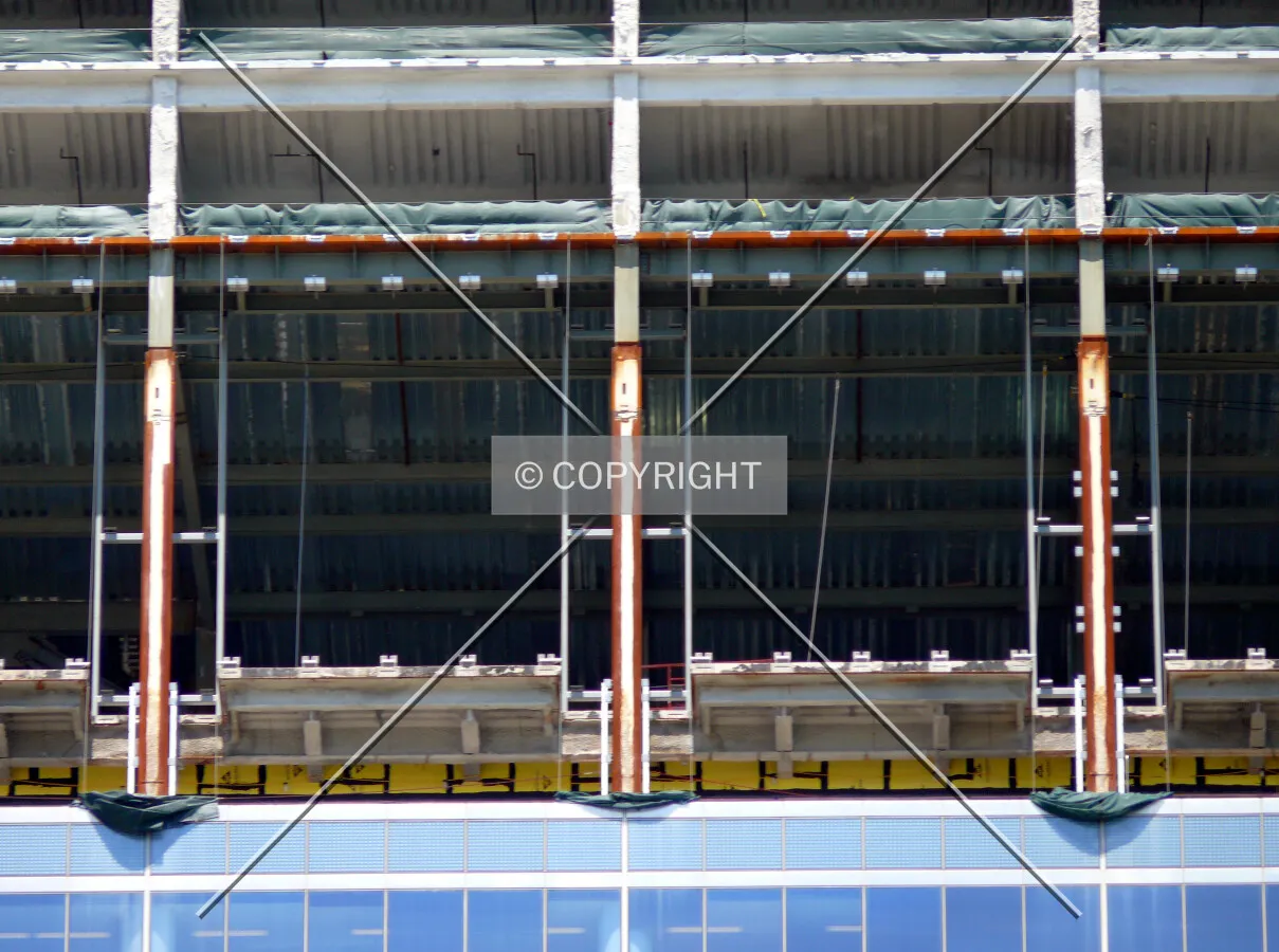 Structural columns of the addition
