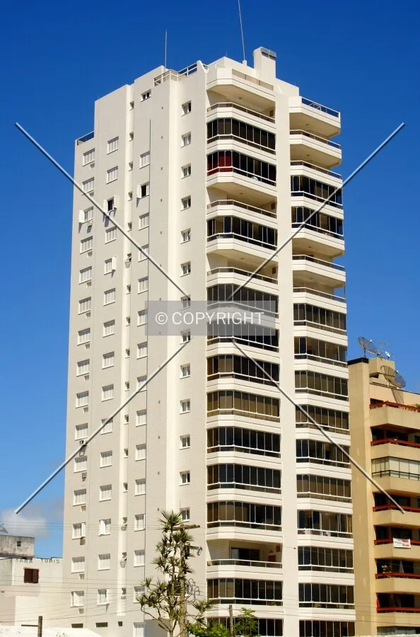 View from Silva Jardim Avenue