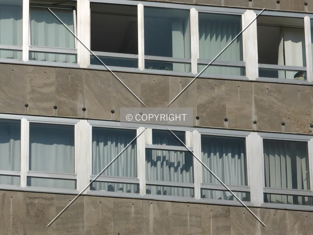 Photo 466-553-784