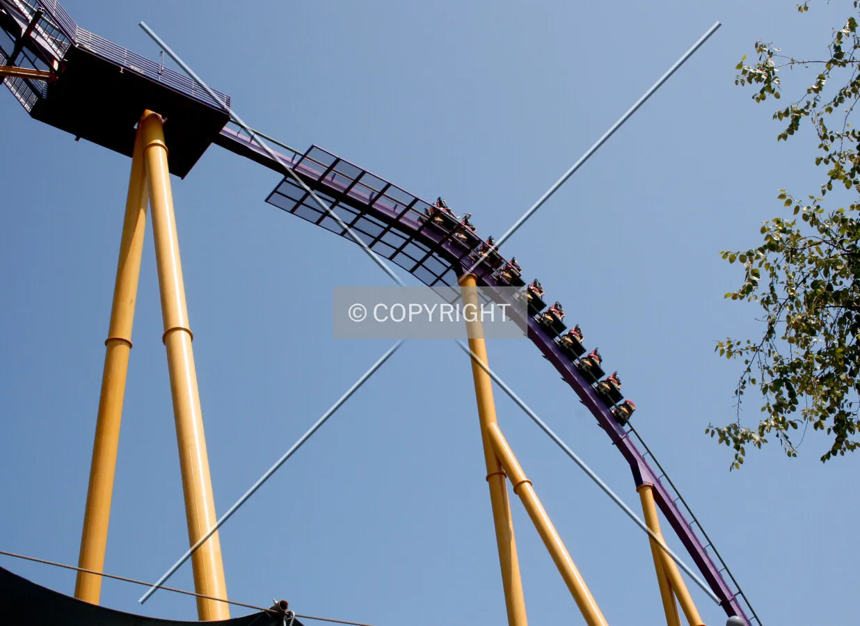 Lift hill and drop
