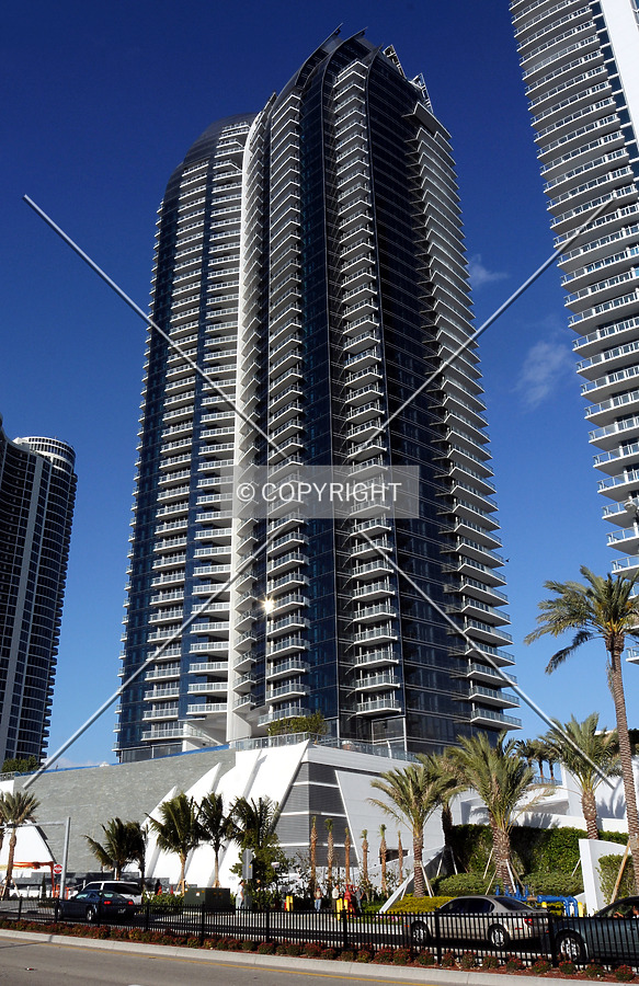 Photo 468-215-955