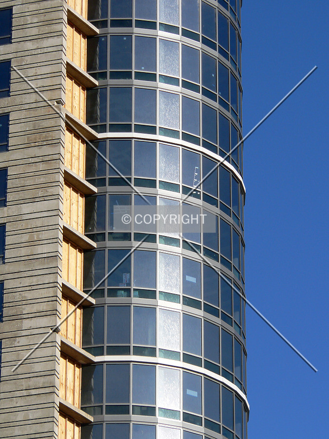 View of a portion of the curve in the facade that faces the Chicago River