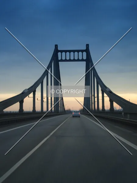 Photo 472-323-092