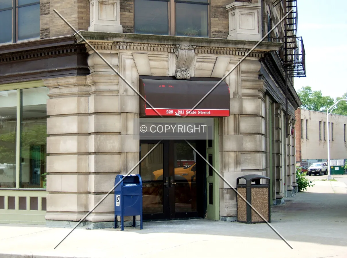 Main entrance at the corner of State and Lewis Streets