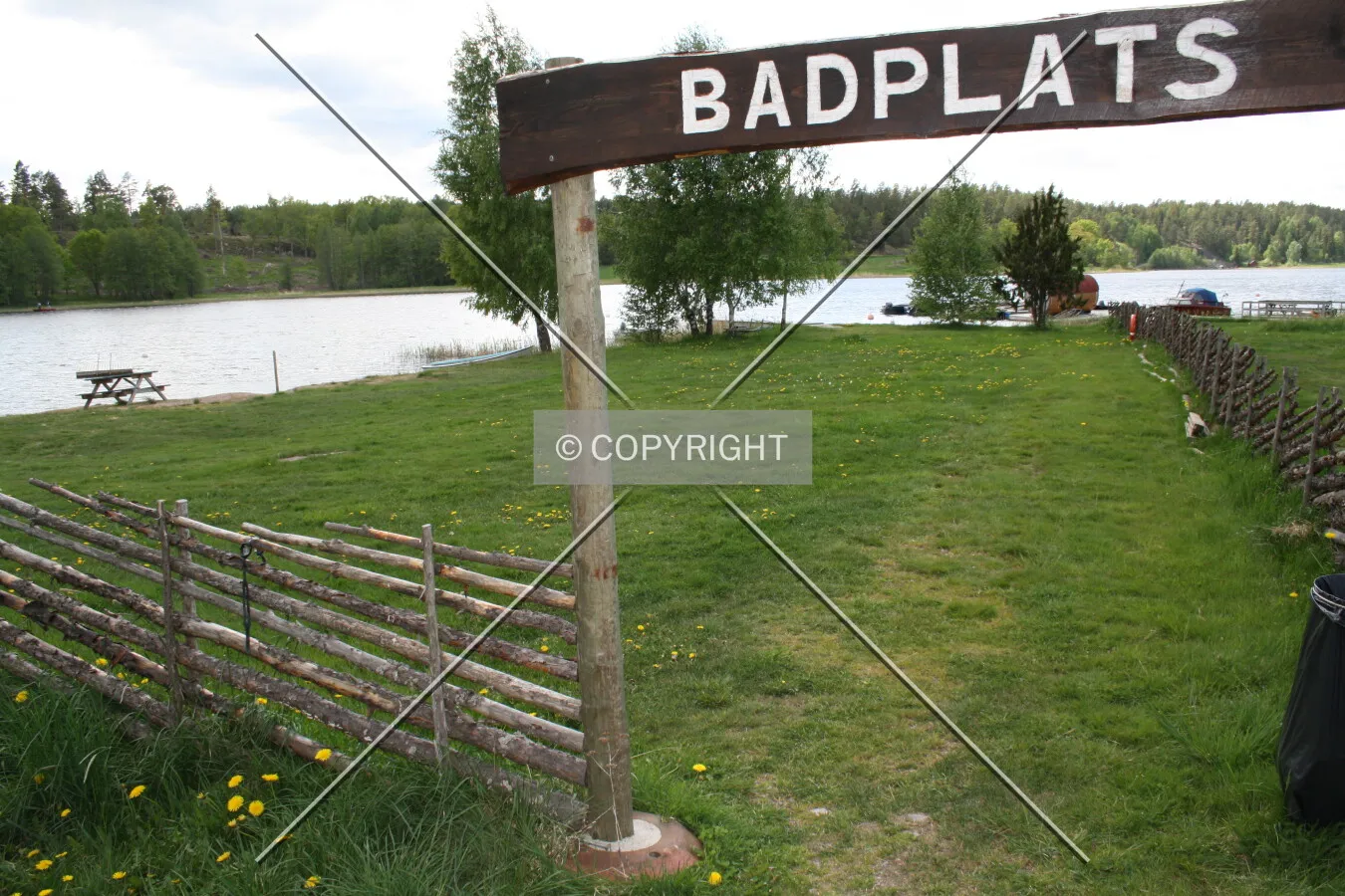 Bathing grounds on a lake