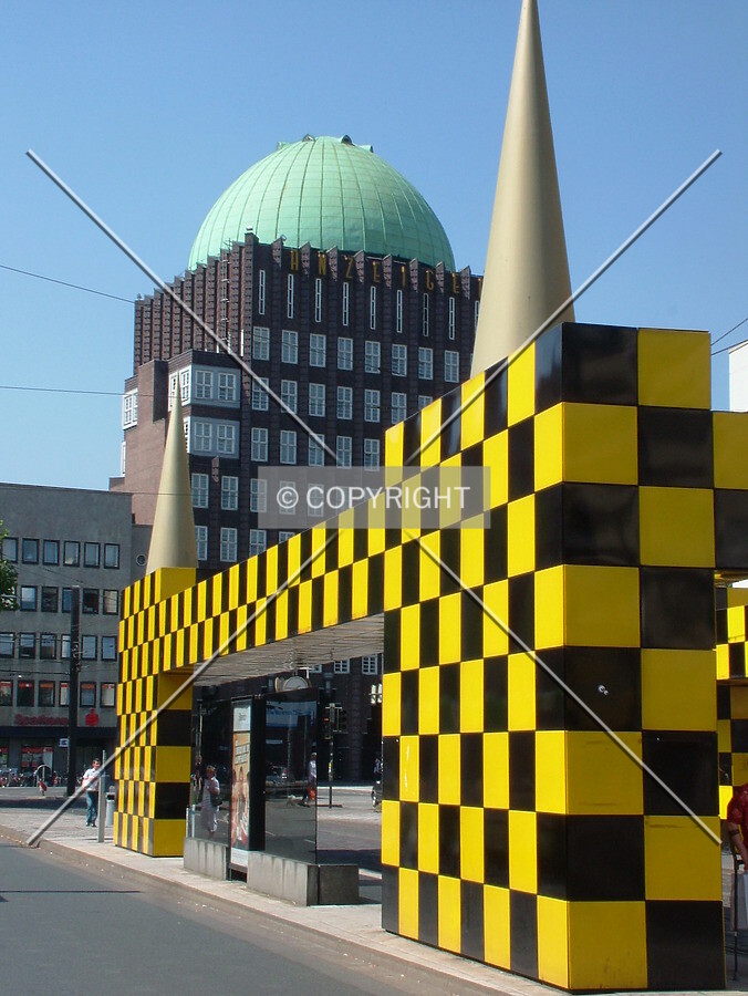 Seen with Alessandro Mendini's futuristic 'Busstop' (1993/4) in Kurt-Schumacher-Strasse/Steintor