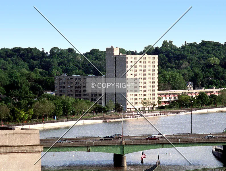 Photo 477-826-960