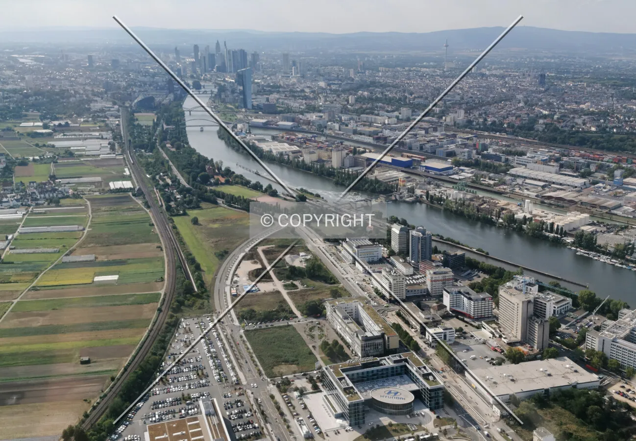 Flight with a helicopter over Frankfurt