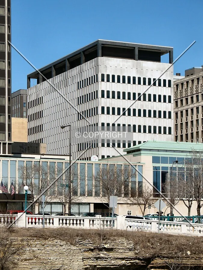Top floors from the Wabasha Street Bridge