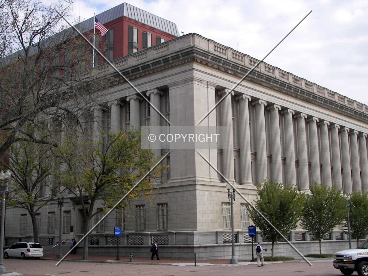 View from the west on Pennsylvania Avenue NW