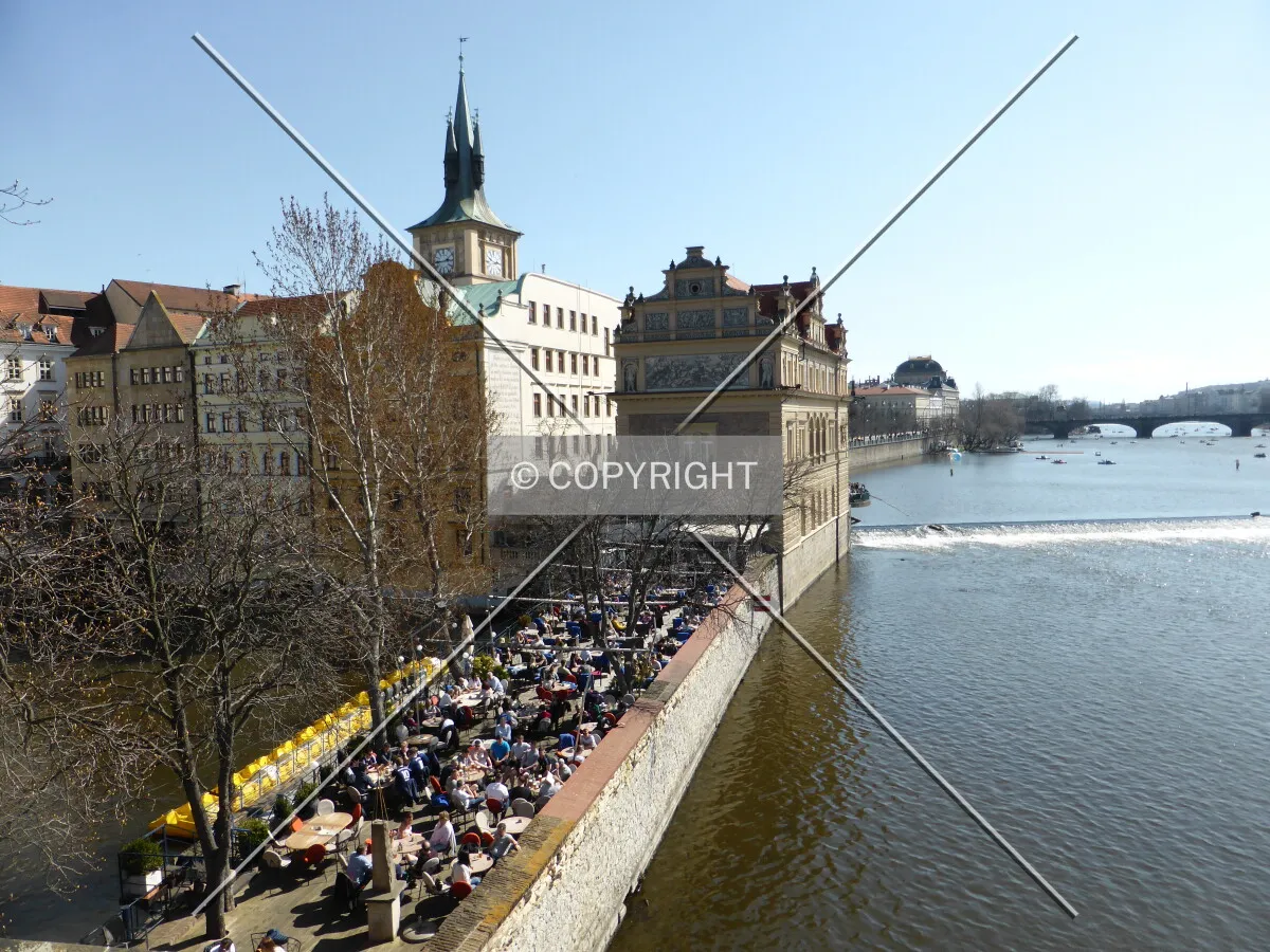 Photo 482-677-020