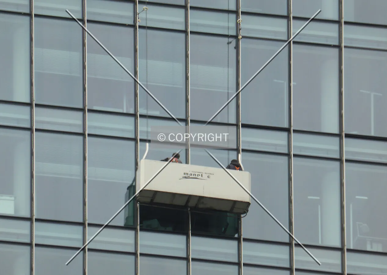 Building maintenance unit at the Skyper Tower in Frankfurt