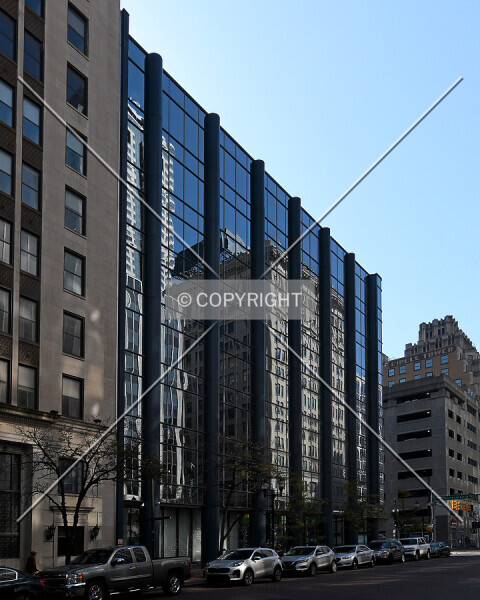 Photo 485-071-774