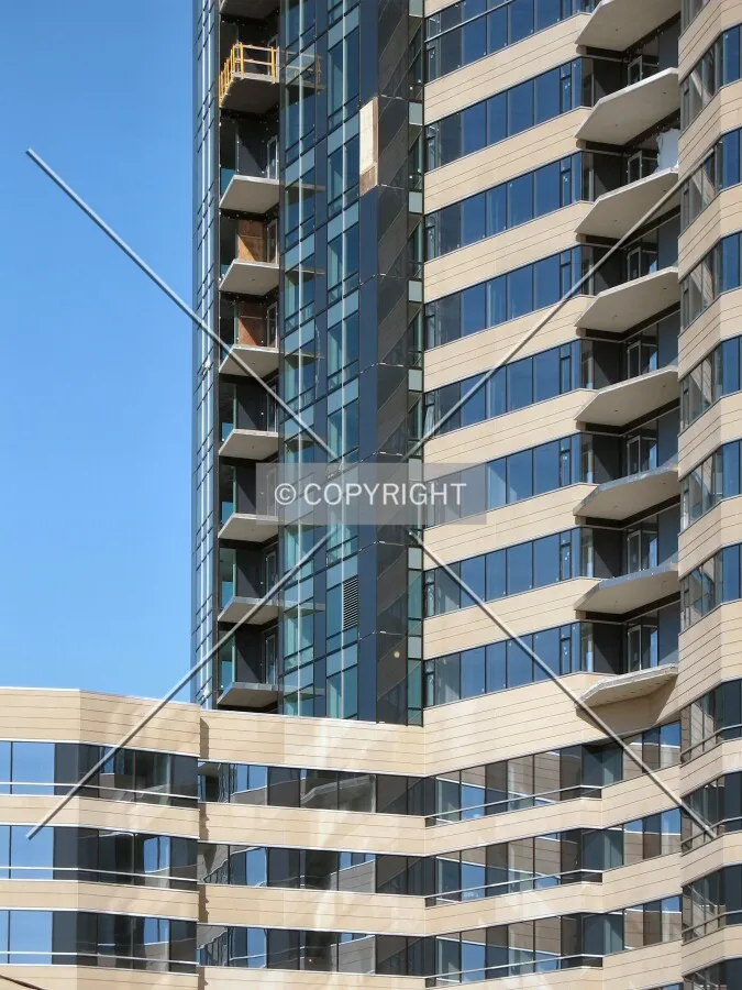 Lower hotel floors meeting the higher residential floors