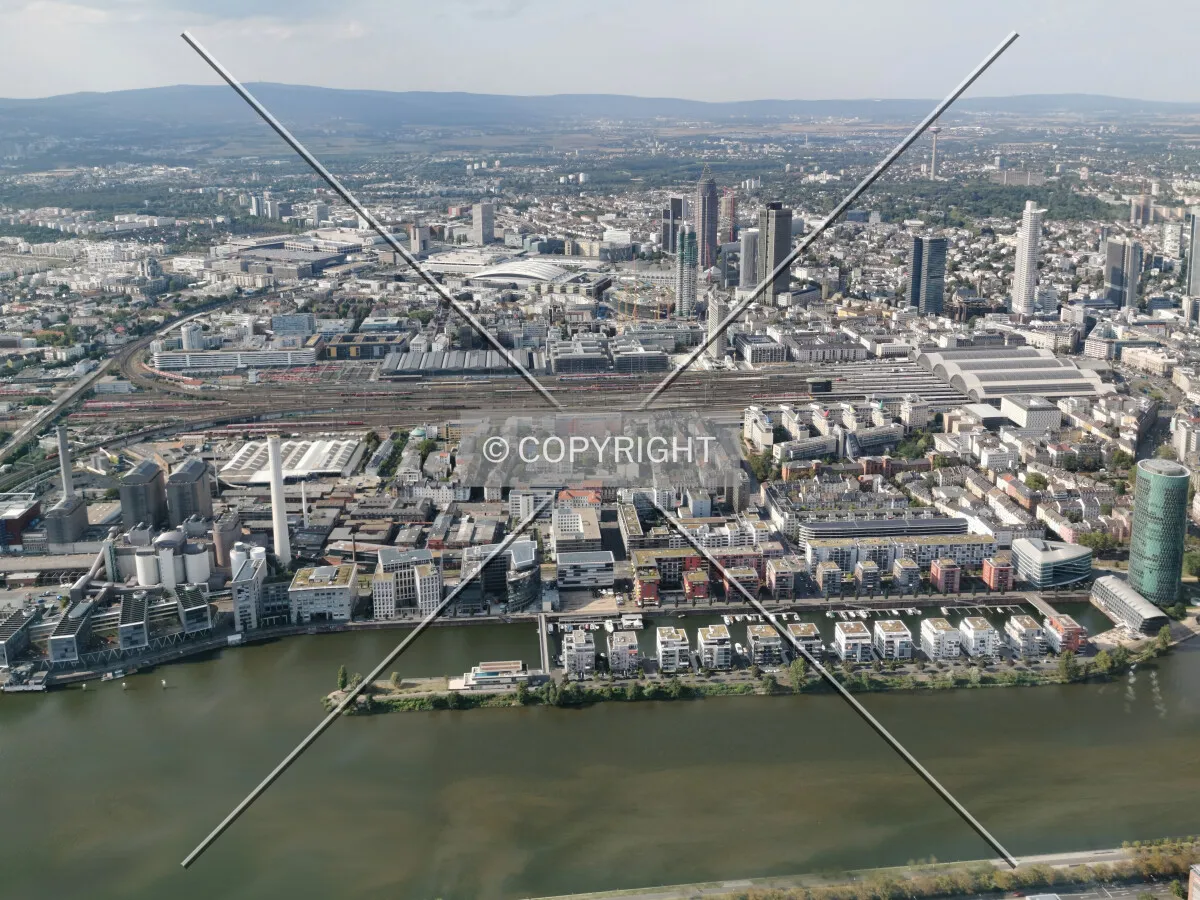 Flight with a helicopter over Frankfurt