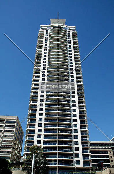 Photo 487-618-987