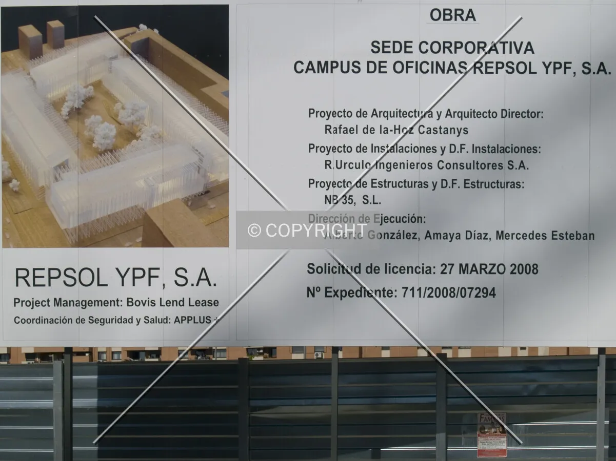Information panel in construction site