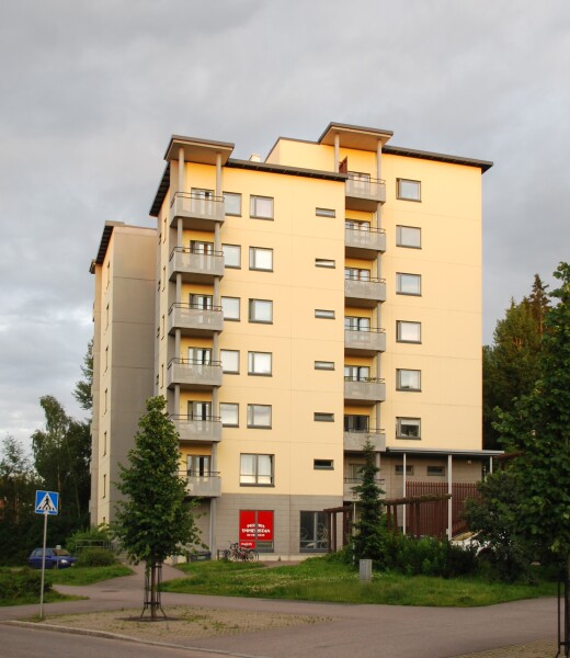 Ullanmäentie 15