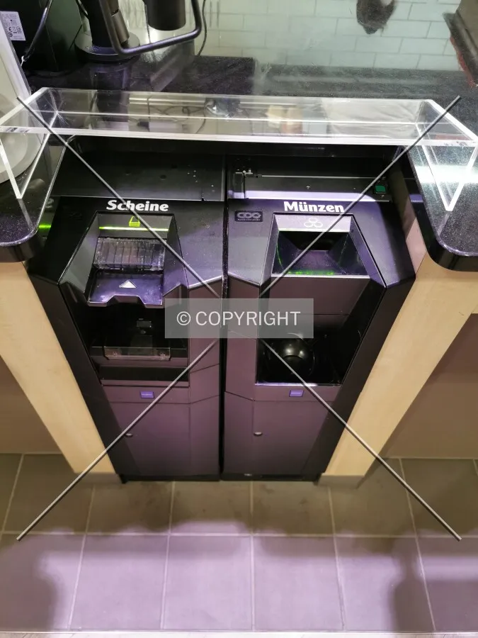 Cash machine