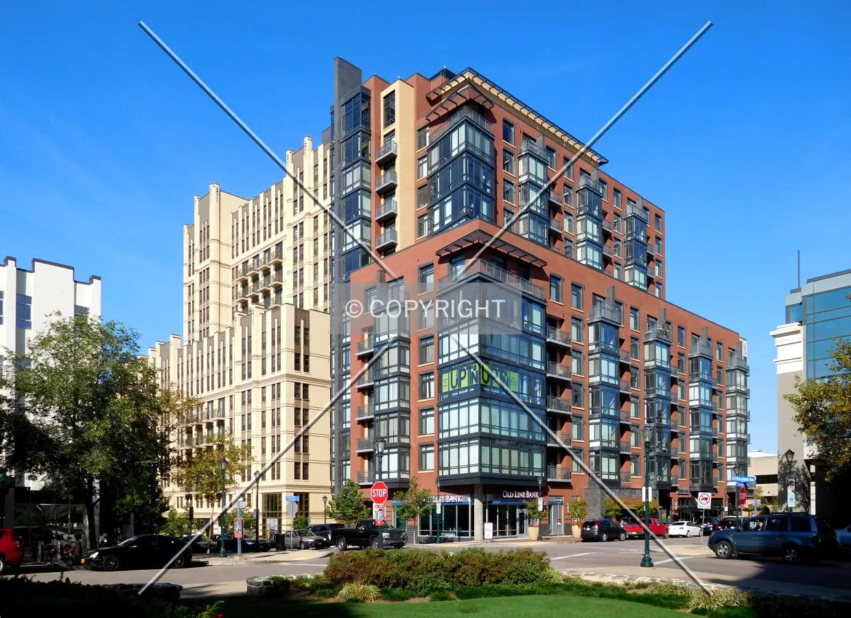 From Courthouse Square to the southwest